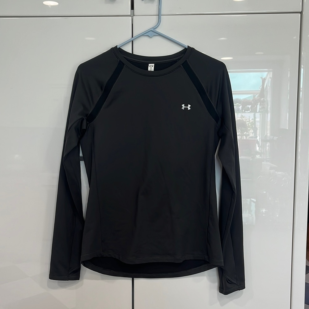 Under armour NWOT longsleeve shirt